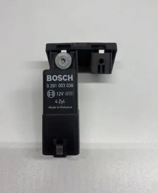 Skoda Superb B6 (3T) Glow plug pre-heat relay 038907281D 038907281B 060921