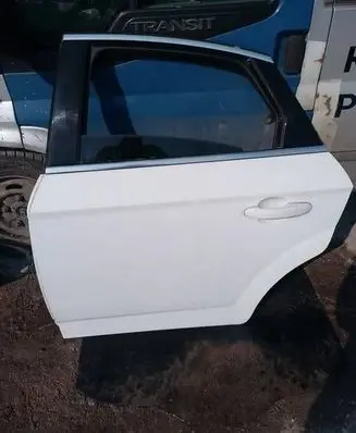 Ford Mondeo MK IV Rear door 