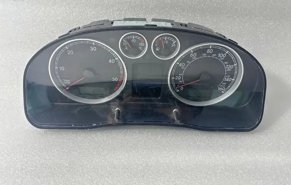 Volkswagen PASSAT B5.5 Speedometer (instrument cluster) 3B0920929A VWZ7Z0C8007077 120803124428