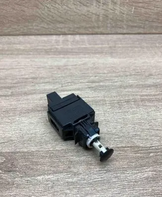 Volvo V70 Brake pedal sensor switch 8622064 13W464