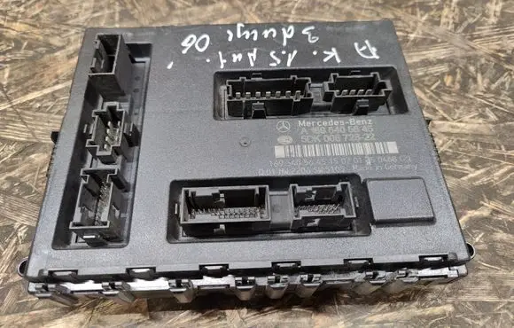 Mercedes-Benz A W169 Comfort/convenience module A1695405645