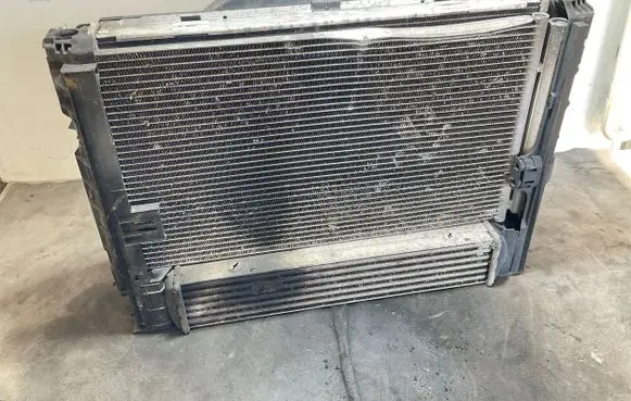 BMW 3 E90 E91 Coolant radiator 60785A 10042734 7588974