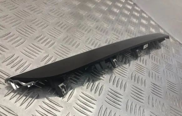 Volvo XC90 Dashboard glove box trim 31389464 31366845