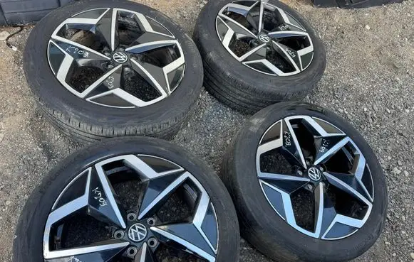 Volkswagen ID.3 R19 alloy rim 10A601025