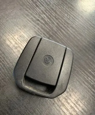 BMW 1 E81 E87 ISOFIX cover 7118673