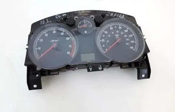 Opel Zafira B Speedometer (instrument cluster) 3024902E
