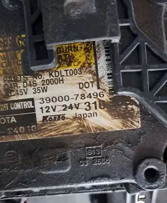 Toyota Avensis T250 Headlight ballast module Xenon 3900078496 D4S2000H