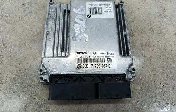 BMW 3 E90 E91 Engine control unit/module ECU 7799854