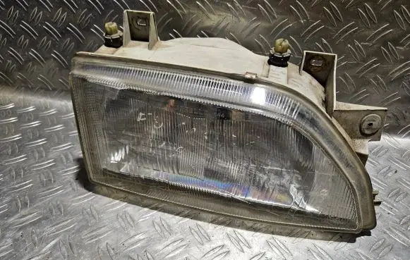 Ford Escort Headlight/headlamp 93AG13005SA2D C7V6A