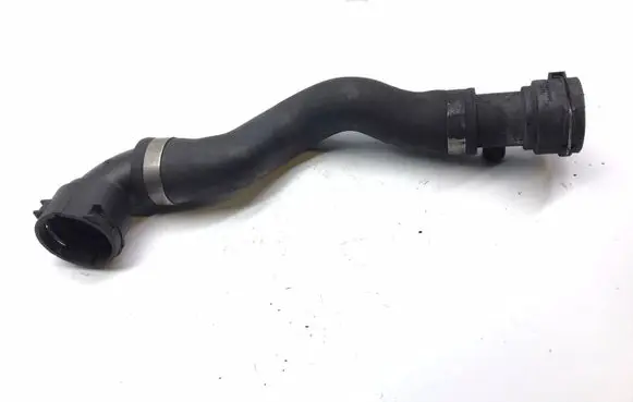 BMW 5 E39 Engine coolant pipe/hose 1436779 K3257