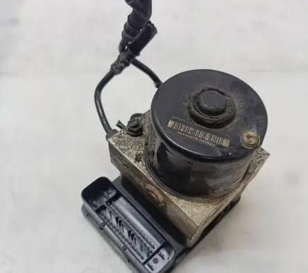Volkswagen Touran I ABS Pump 1K0907379D 10096003433 00009322D0