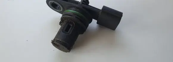 Nissan Qashqai Crankshaft position sensor