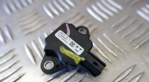 Tesla Model S Airbag deployment crash/impact sensor 100527500A