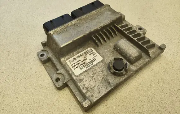 Peugeot 508 Engine control unit/module 9831983280 28646150 6150SA91590428