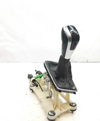 Volvo V40 Gear shifter/selector LEW.DZ.ZM.B.V40