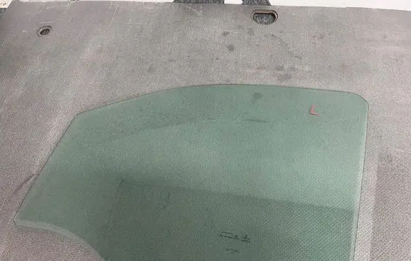 Peugeot Expert Front door window glass four-door 43R00049 E000292 1234567890