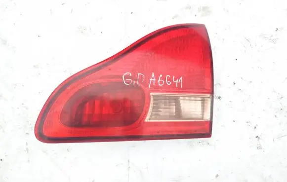 Toyota Avensis Verso Rear/tail lights