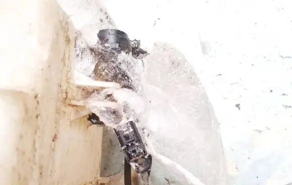 Hyundai Sonata Windscreen/windshield washer pump
