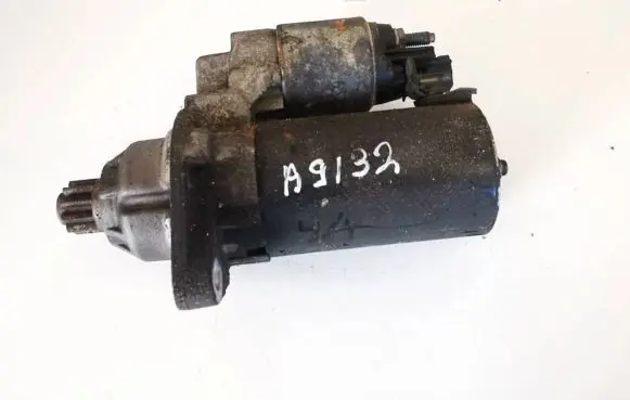 Volkswagen Jetta V Starter motor 02m911023 0001122402