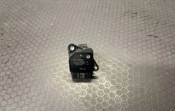 Lexus RX 330 - 350 - 400H Mass air flow meter 2220422010