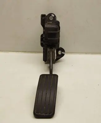 Subaru B9 Tribeca Accelerator throttle pedal 36010XA000