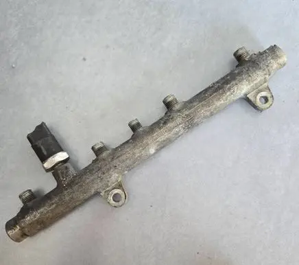 Renault Scenic II - Grand scenic II Fuel main line pipe 7700111013 031599 0445214015
