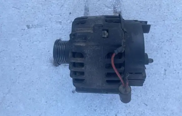 Renault Laguna II Generator/alternator 8200086130 SG12B050 104020628