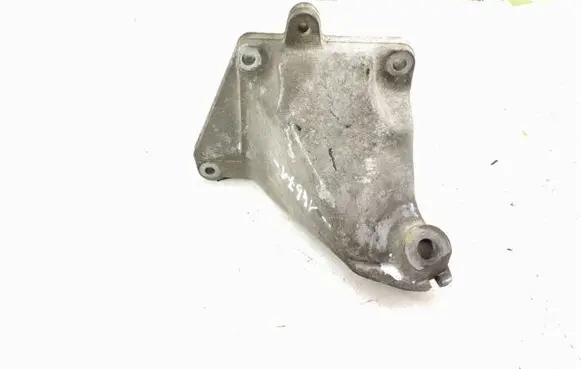 Mercedes-Benz CLK A209 C209 Engine mounting bracket A2722230804 2722230804