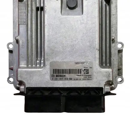 Alfa Romeo Giulia Engine control unit/module 50557556