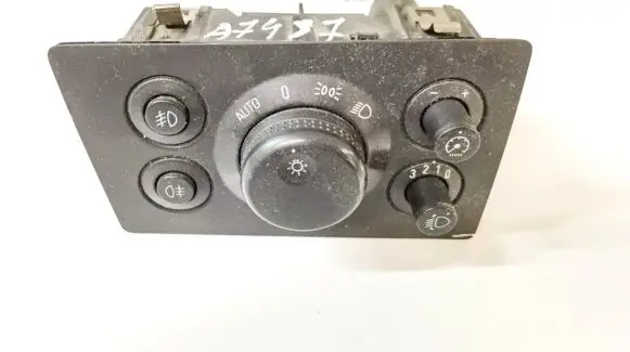 Opel Zafira B Light switch 13205868