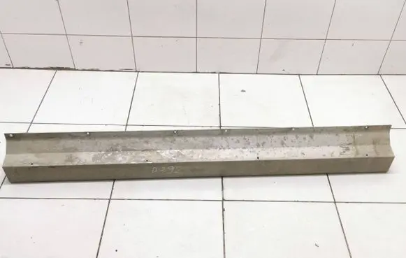 Suzuki Grand Vitara II Sill supporting ledge 