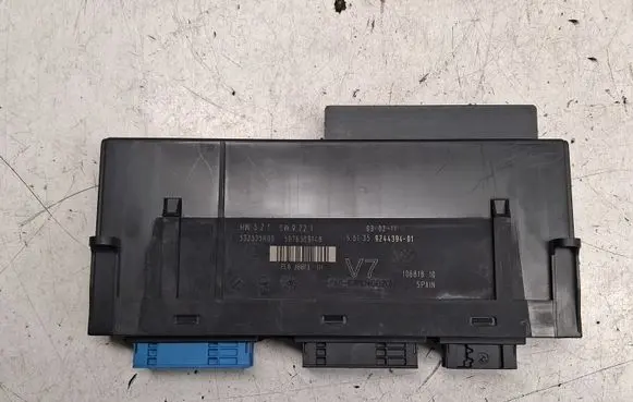BMW 5 F10 F11 Comfort/convenience module 10681810