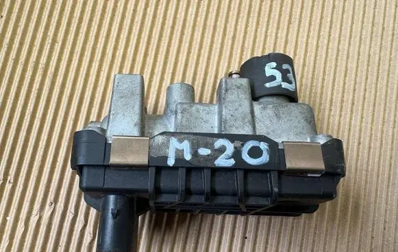 Mercedes-Benz E W212 Turbine electric control actuator 7817515 6NW009660