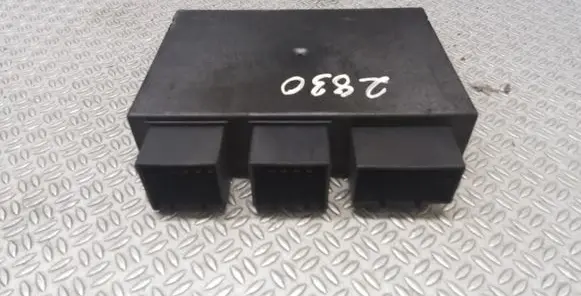 Audi A6 S6 C6 4F Tow bar trailer control unit/module 4F0907383