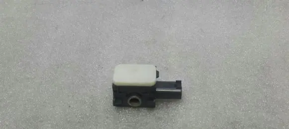 Mercedes-Benz S W221 Airbag deployment crash/impact sensor A0038202826