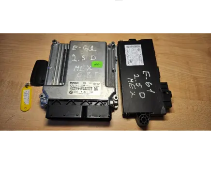 BMW 5 E60 E61 Engine control unit/module 7811151 9147216 0281015130