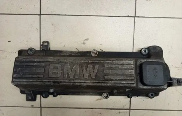 BMW 3 E36 Rocker cam cover 
