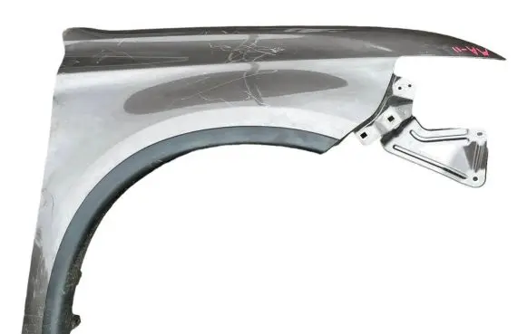 Mitsubishi Outlander Fender