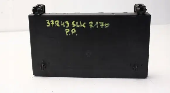 Mercedes-Benz SLK R170 Central body control module 2098202226