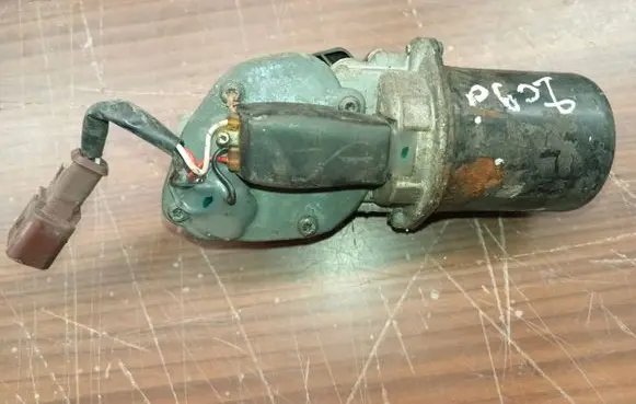 Peugeot 607 Wiper motor