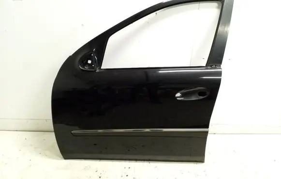 Mercedes-Benz ML W164 Front door A1647200905