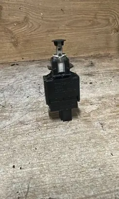 Volvo XC90 Brake pedal sensor switch 8622064