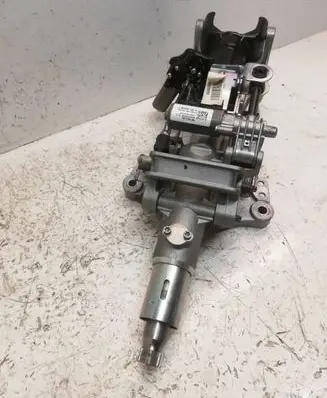 Steering wheel axle set