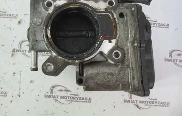 Mazda 6 Throttle body valve L3R413640