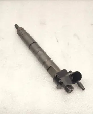 BMW 6 F12 F13 Fuel injector 7823461