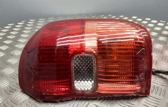 Toyota RAV 4 (XA20) Rear/tail lights 4226
