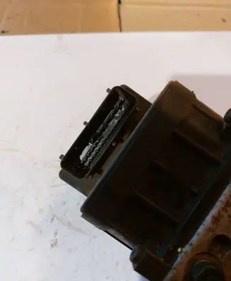 Audi A6 S6 C5 4B ABS Pump 8E0614111AD
