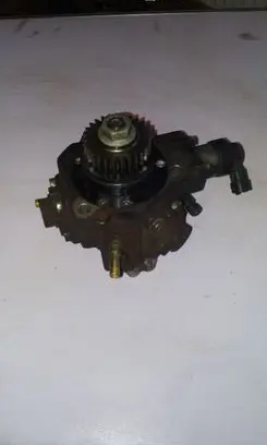 Renault Master III Fuel injection high pressure pump 0445010205