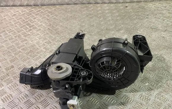 Volvo XC90 Heater fan/blower 31449328