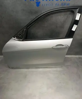 BMW X1 E84 Front door 9628745